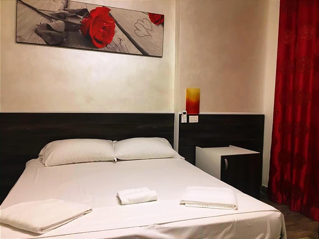 Tiburtina Hotel Holiday Рим Екстериор снимка