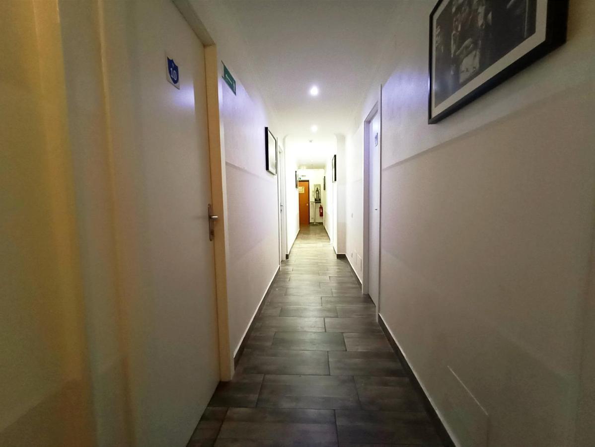 Tiburtina Hotel Holiday Рим Екстериор снимка