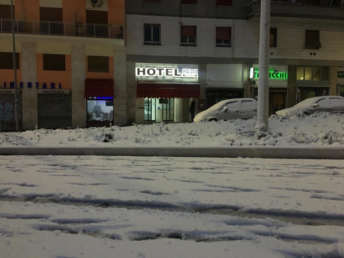 Tiburtina Hotel Holiday Рим Екстериор снимка
